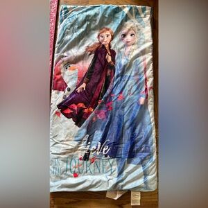 Disney Frozen Youth Sleeping Bag - Used twice - excellent condition!